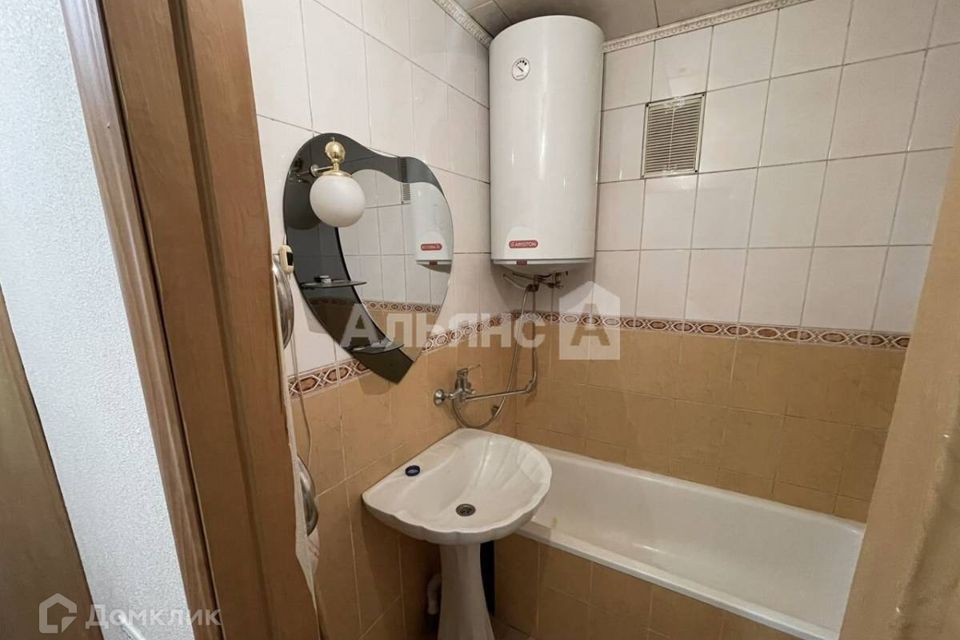 Продаётся 3-комнатная квартира, 57 м²