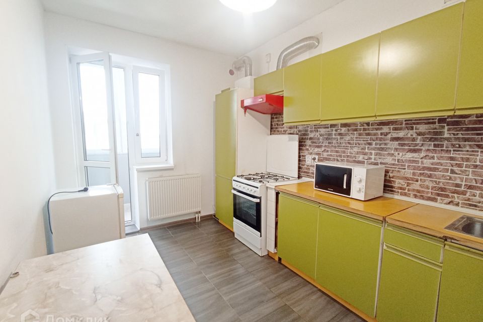 Продаётся 1-комнатная квартира, 43 м²