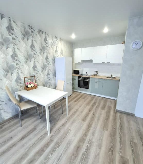 Сдаётся 1-комнатная квартира, 43 м²