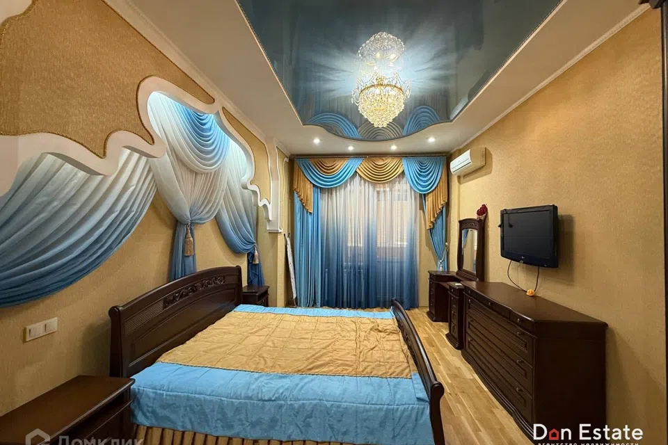 Продаётся 4-комнатная квартира, 163 м²