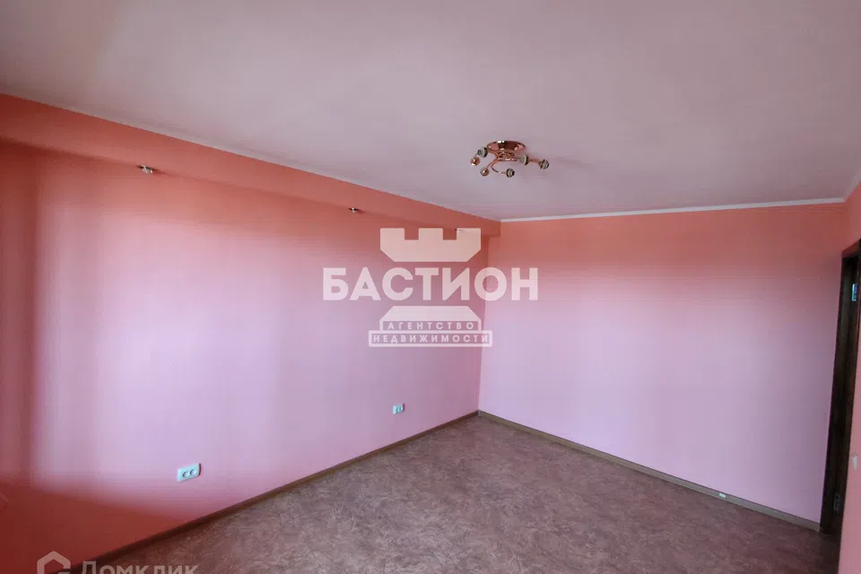 Продаётся 4-комнатная квартира, 94 м²