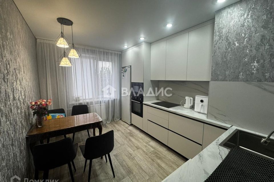 Продаётся 3-комнатная квартира, 64 м²