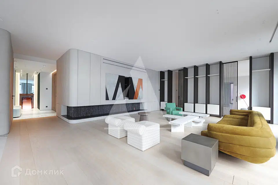 Продаётся 5-комнатная квартира, 287 м²