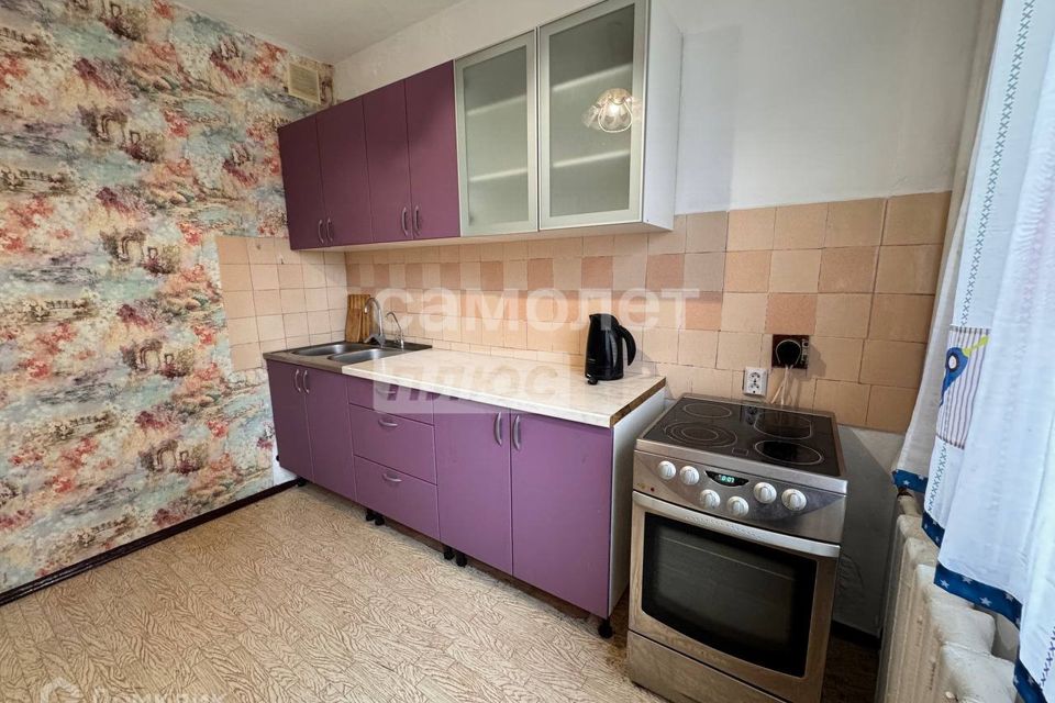 Сдаётся 2-комнатная квартира, 56 м²