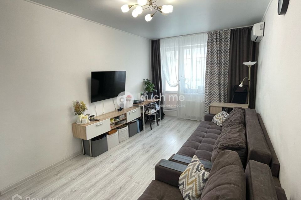 Продаётся 1-комнатная квартира, 43 м²