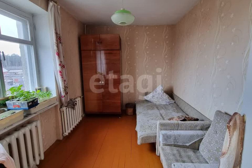 Продаётся 4-комнатная квартира, 63.3 м²
