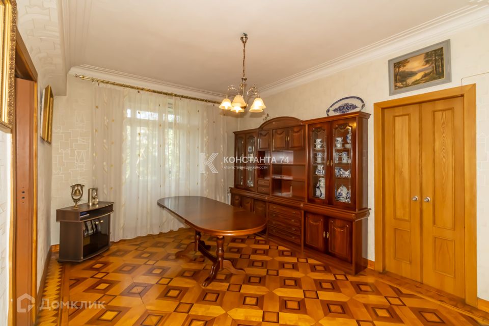 Продаётся 4-комнатная квартира, 99.6 м²