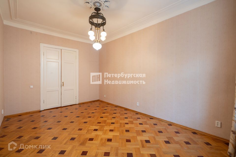 Продаётся 4-комнатная квартира, 114.8 м²