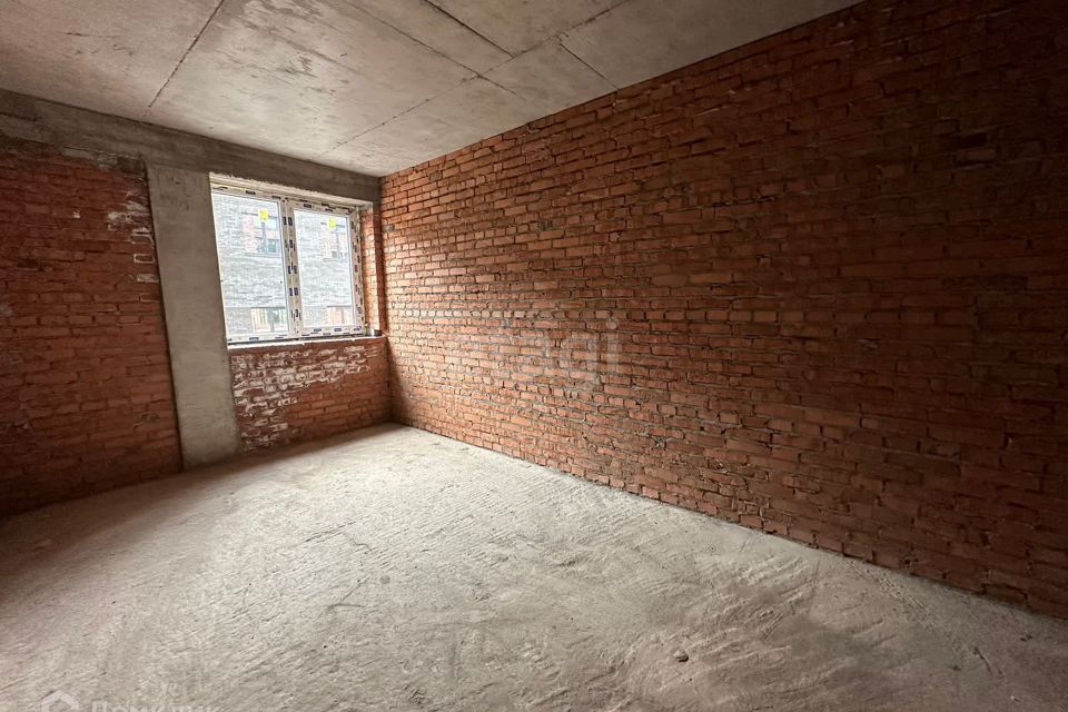 Продаётся 2-комнатная квартира, 68.6 м²