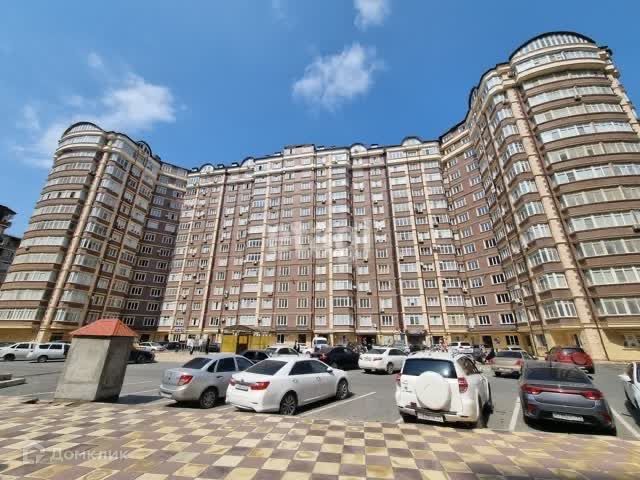 Продаётся 3-комнатная квартира, 150 м²