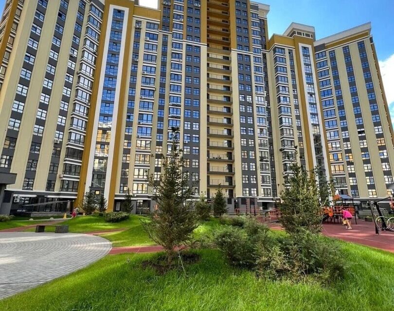 Продаётся 3-комнатная квартира, 100 м²