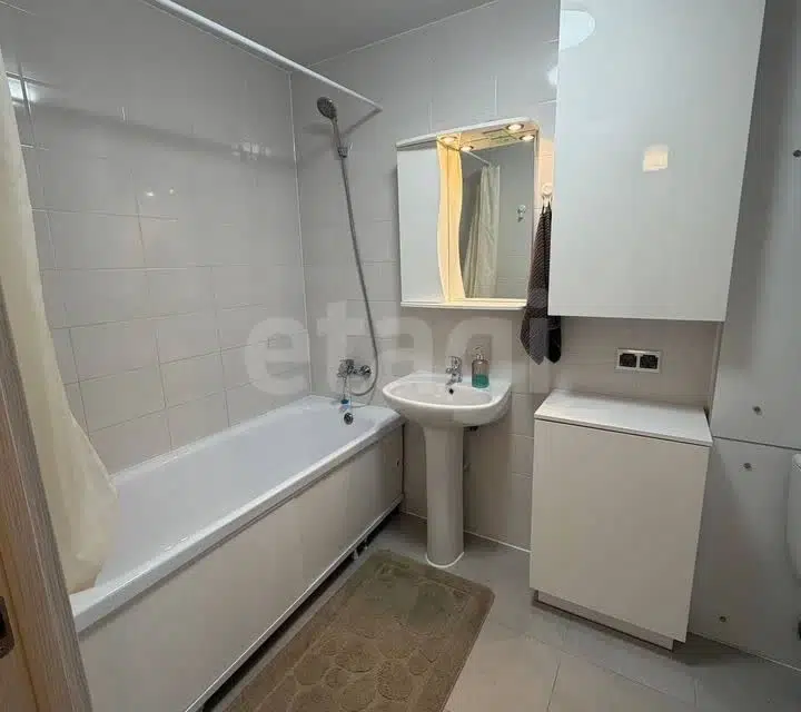 Продаётся 3-комнатная квартира, 68.5 м²