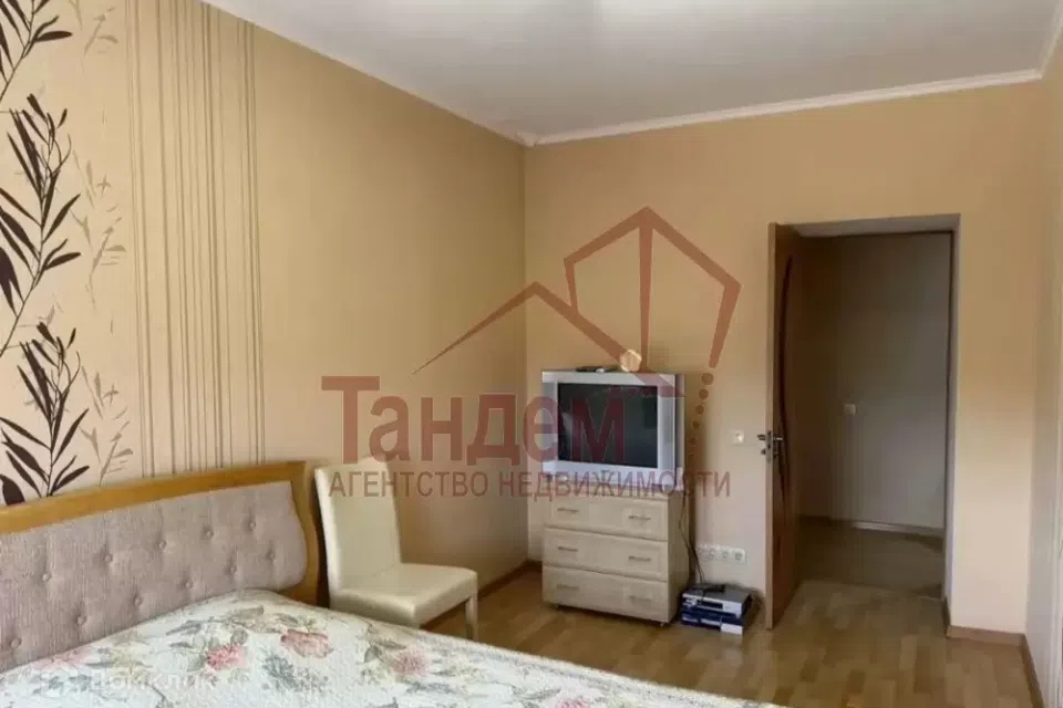 Продаётся 2-комнатная квартира, 65 м²