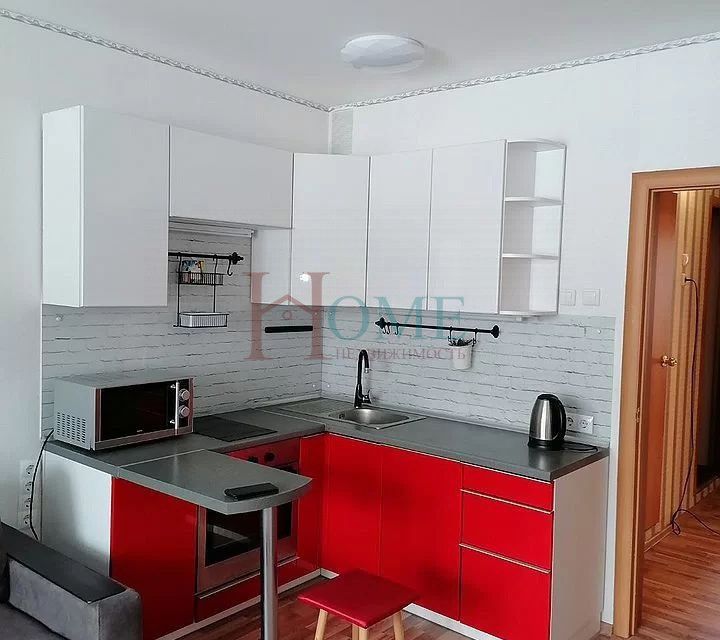 Сдаётся 1-комнатная квартира, 42 м²
