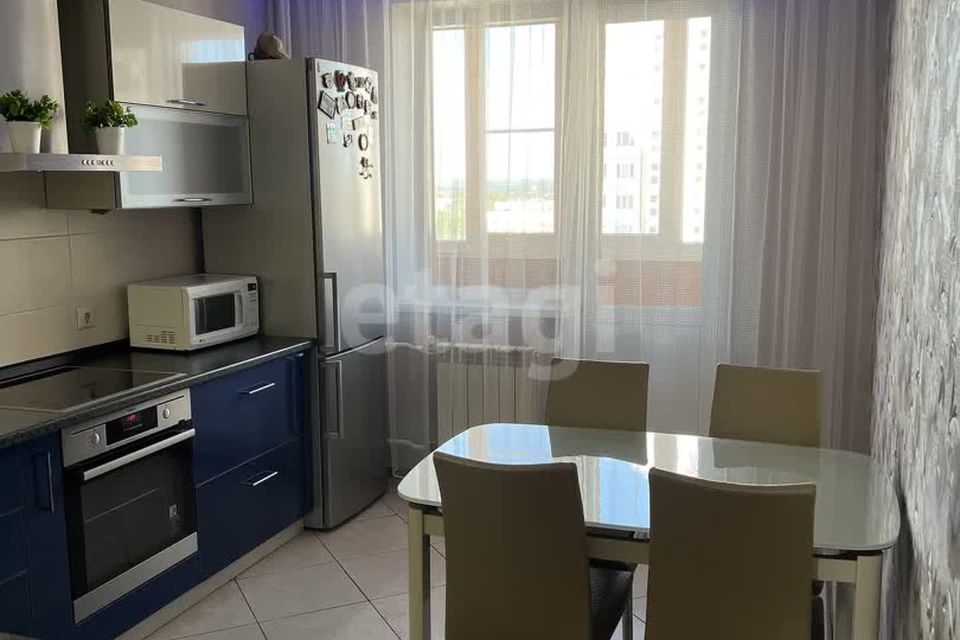 Сдаётся 2-комнатная квартира, 62 м²