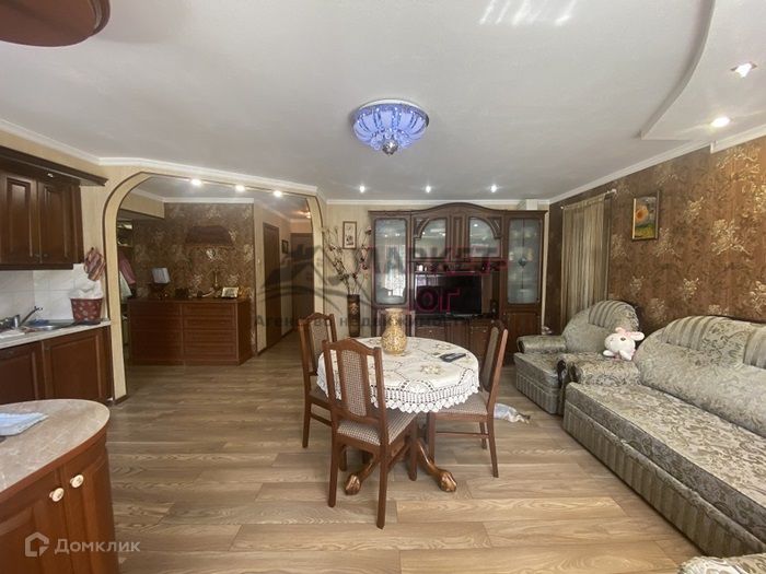 Продаётся 3-комнатная квартира, 59.4 м²