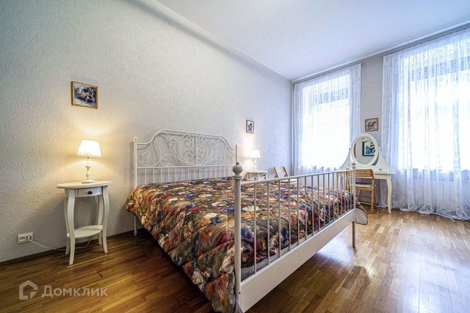 Сдаётся 3-комнатная квартира, 127 м²