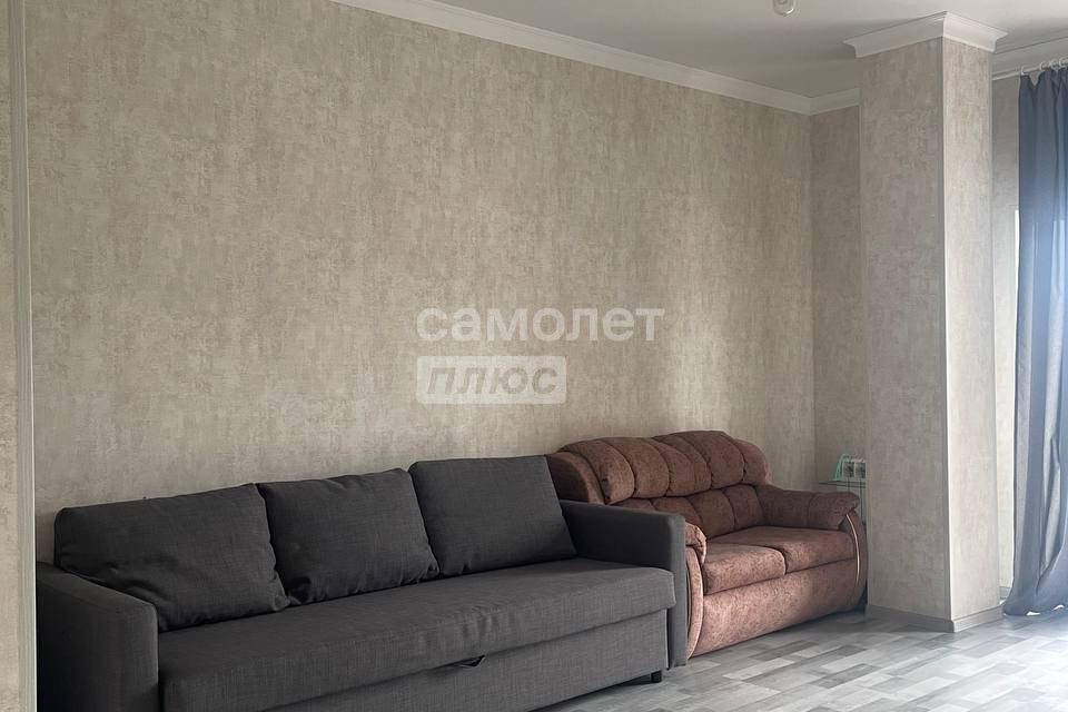 Продаётся 1-комнатная квартира, 46 м²