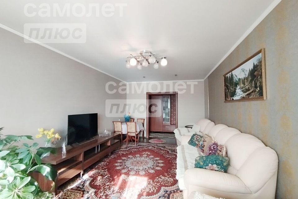 Продаётся 2-комнатная квартира, 79.7 м²