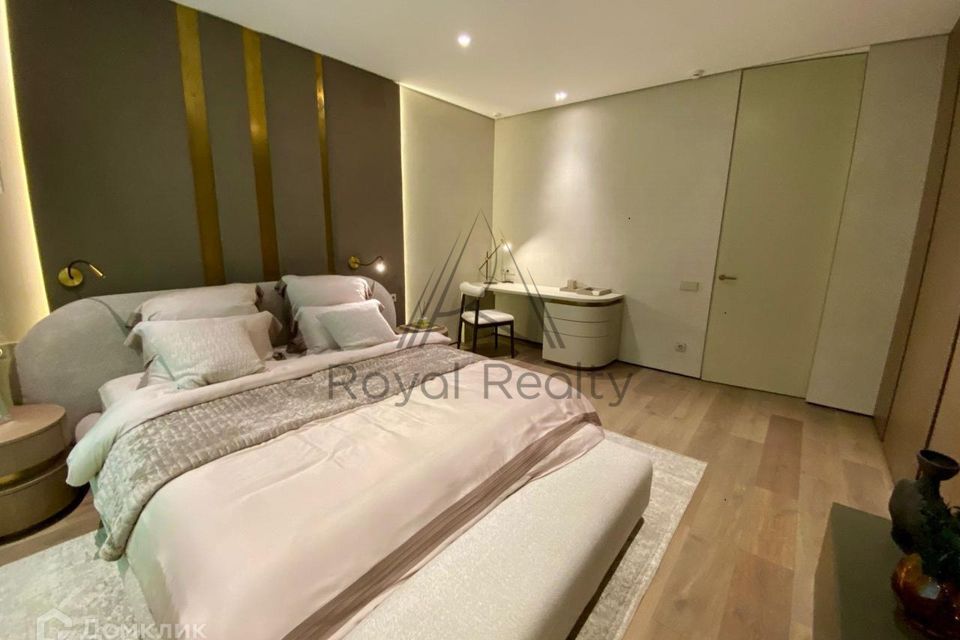 Сдаётся 2-комнатная квартира, 77 м²