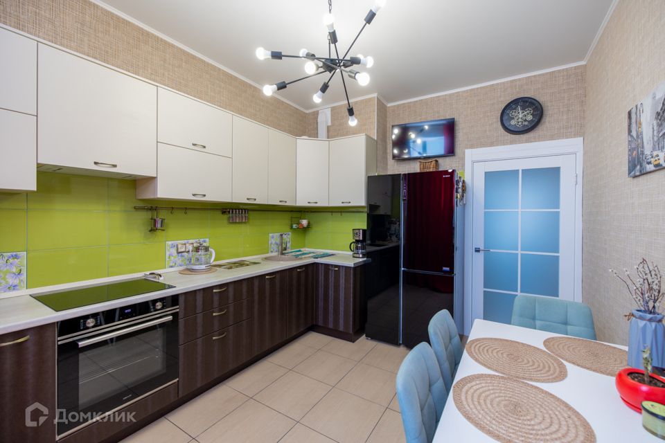Продаётся 2-комнатная квартира, 64.2 м²