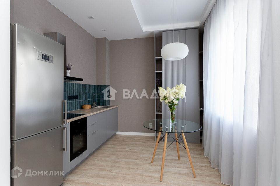 Продаётся 1-комнатная квартира, 52.5 м²