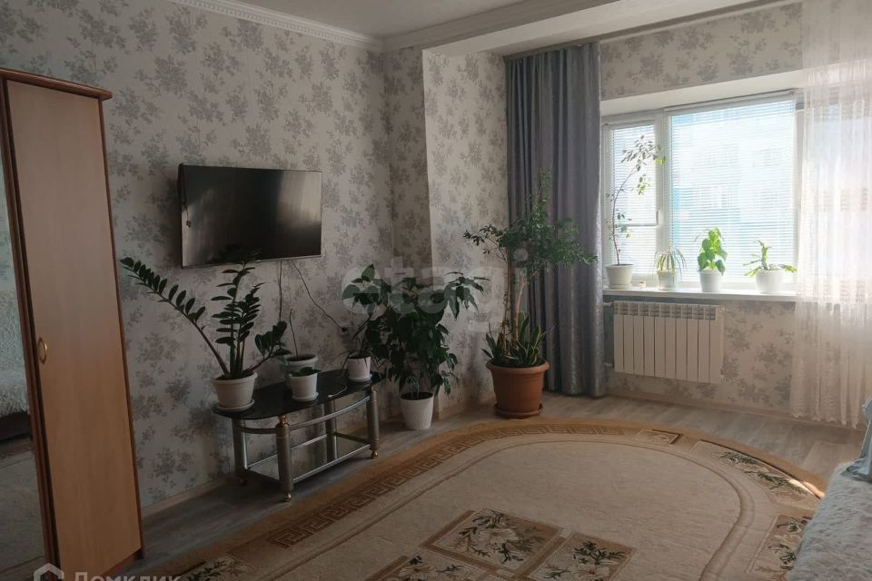 Продаётся 1-комнатная квартира, 42.7 м²