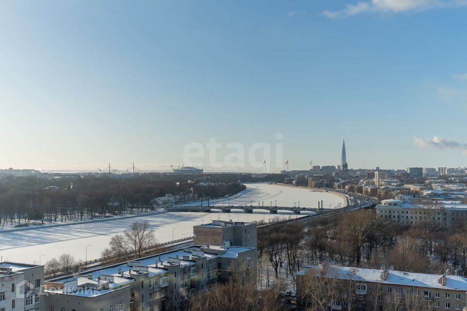 Продаётся 3-комнатная квартира, 95.6 м²
