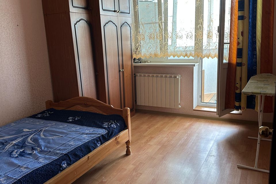 Сдаётся комната в 1-комн. квартире, 78 м²