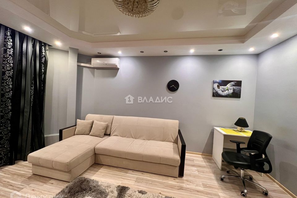 Продаётся 1-комнатная квартира, 46 м²