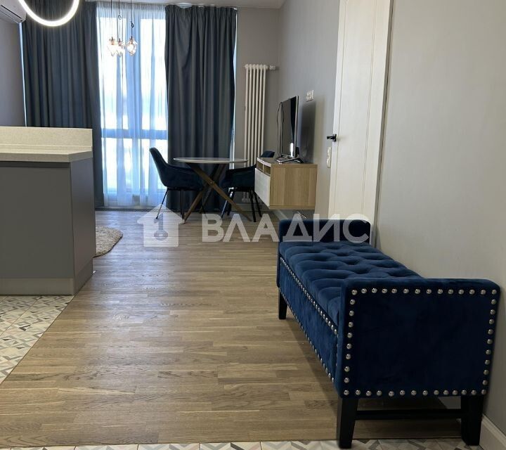 Продаётся 1-комнатная квартира, 56.5 м²