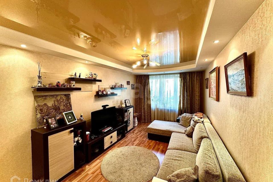 Продаётся 3-комнатная квартира, 57.8 м²