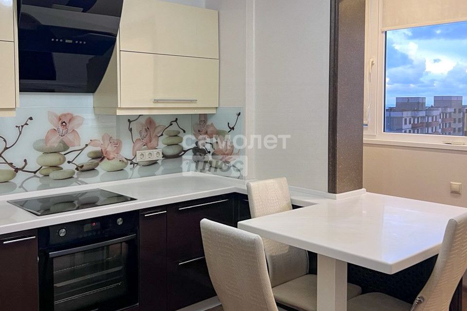 Продаётся 2-комнатная квартира, 59 м²