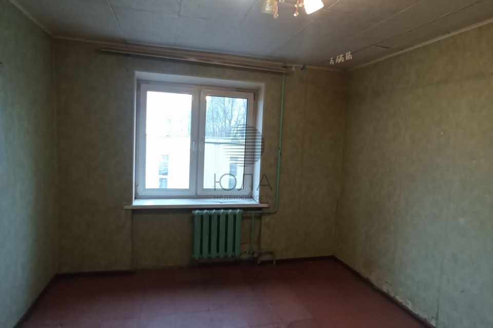 Продаётся комната в 8-комн. квартире, 12.3 м²