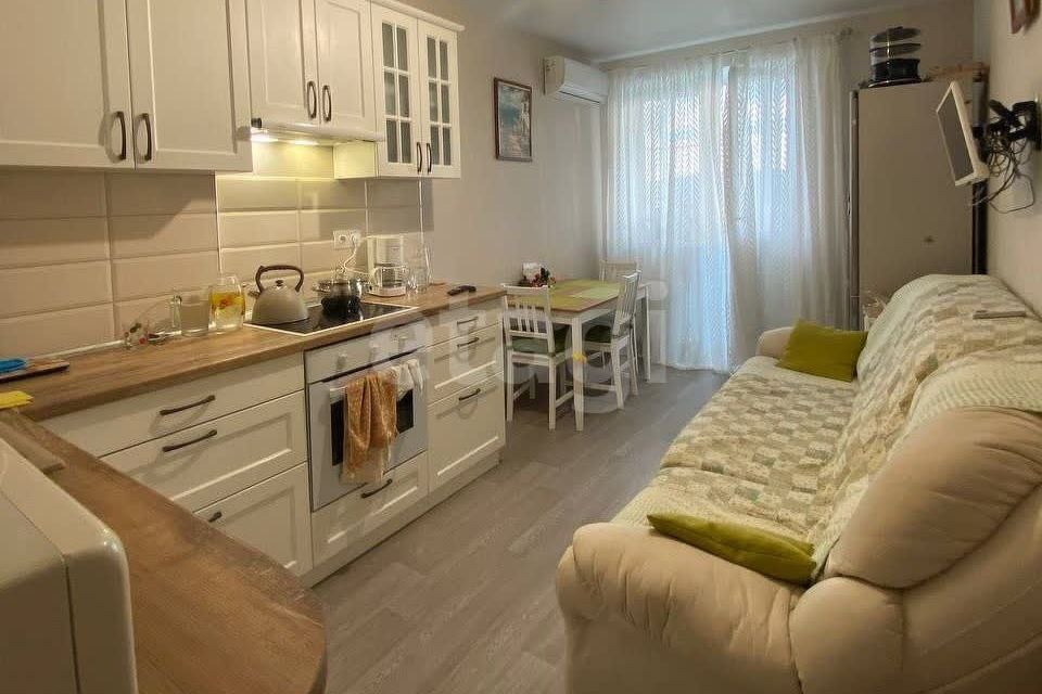 Продаётся 2-комнатная квартира, 61.4 м²
