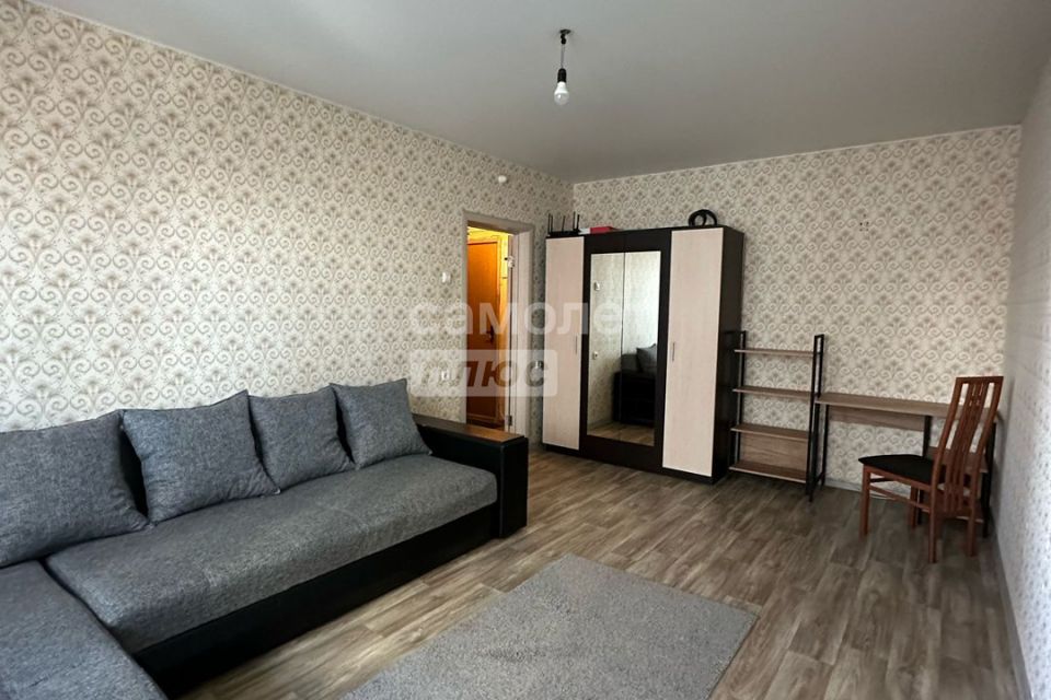 Продаётся 1-комнатная квартира, 38 м²