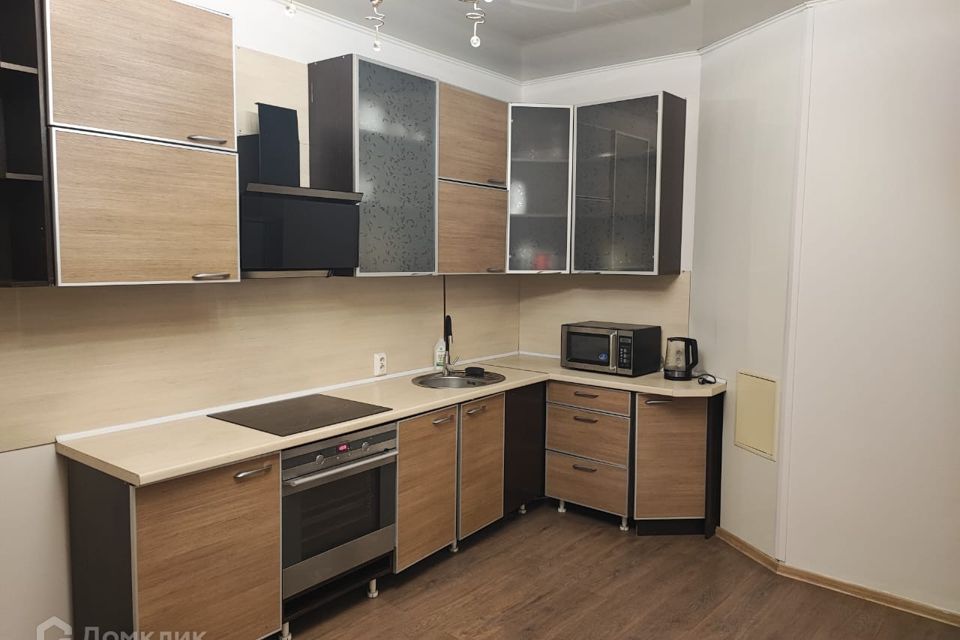 Продаётся 1-комнатная квартира, 58.2 м²