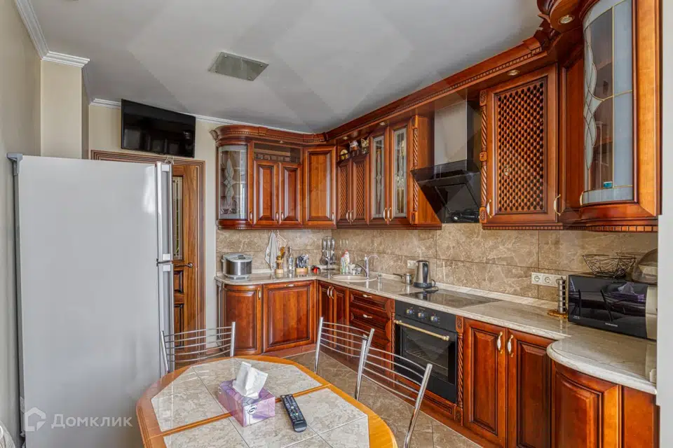 Продаётся 2-комнатная квартира, 68.4 м²