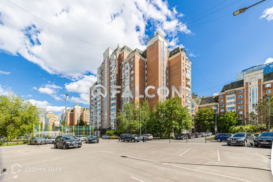 Продаётся 4-комнатная квартира, 107.3 м²