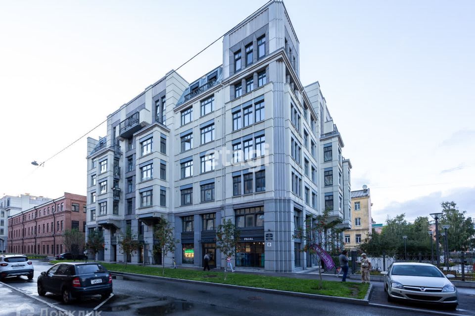 Продаётся 1-комнатная квартира, 53.5 м²