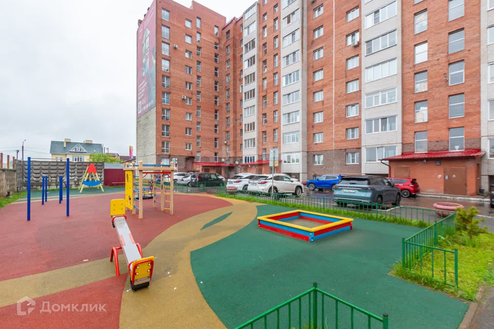 Продаётся 3-комнатная квартира, 110.6 м²