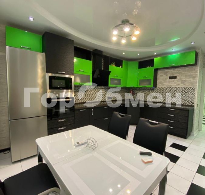 Продаётся 2-комнатная квартира, 65.5 м²