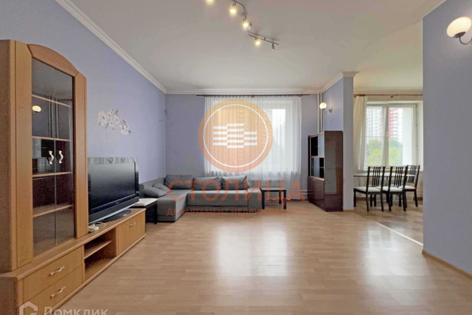 Сдаётся 2-комнатная квартира, 75 м²