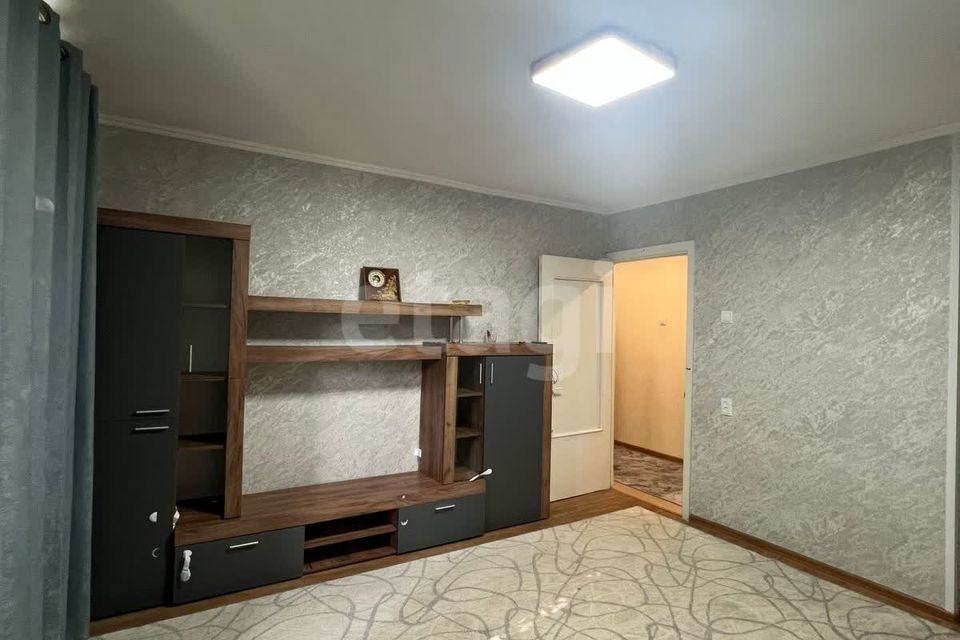 Продаётся 2-комнатная квартира, 42.3 м²