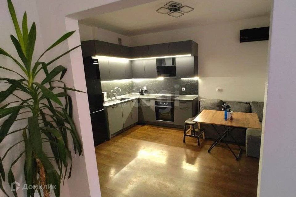 Продаётся 1-комнатная квартира, 35.7 м²