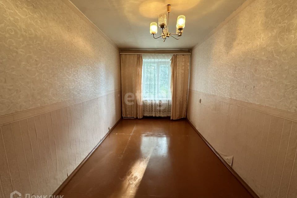 Продаётся 4-комнатная квартира, 70.8 м²