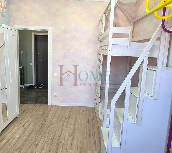Сдаётся 2-комнатная квартира, 56 м²