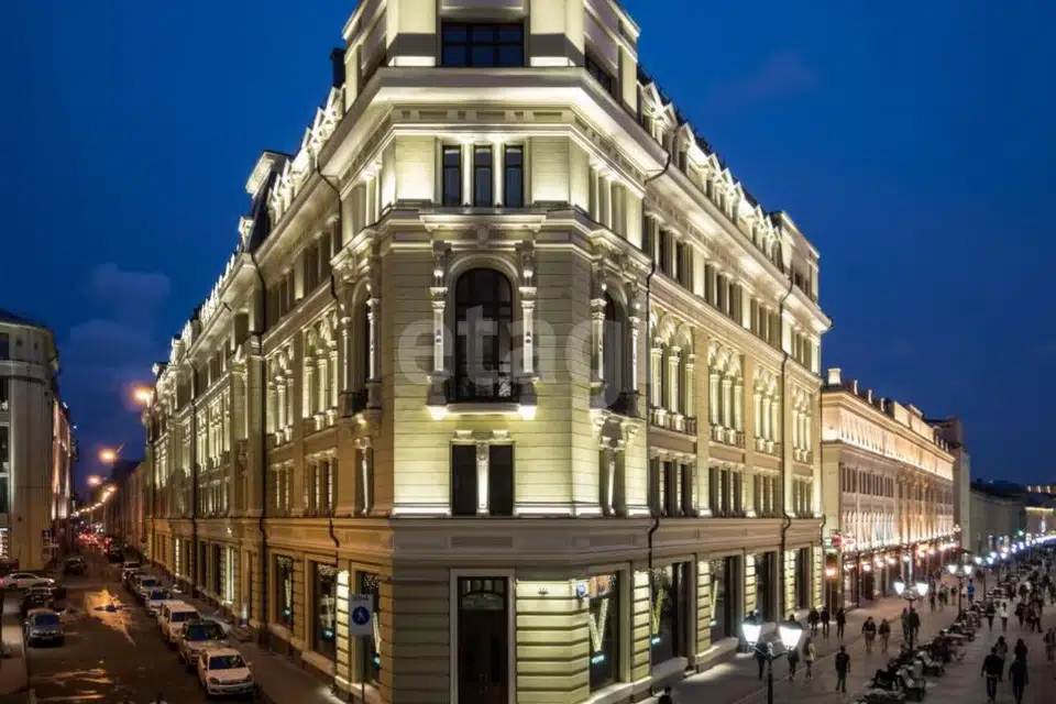 Продаётся 2-комнатная квартира, 105.8 м²