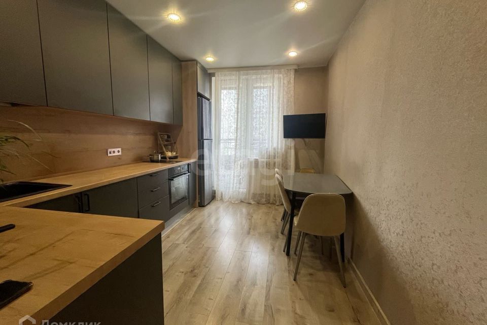 Продаётся 1-комнатная квартира, 41.1 м²