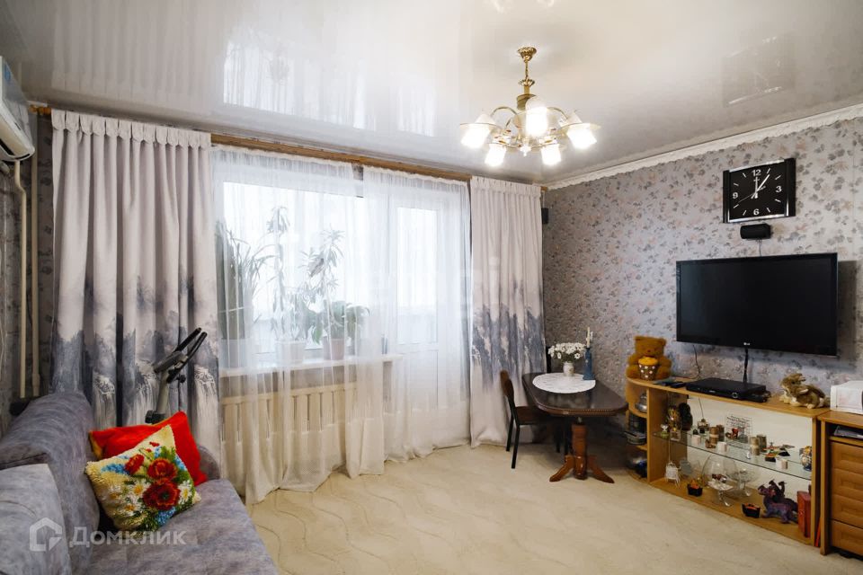 Продаётся 4-комнатная квартира, 79 м²